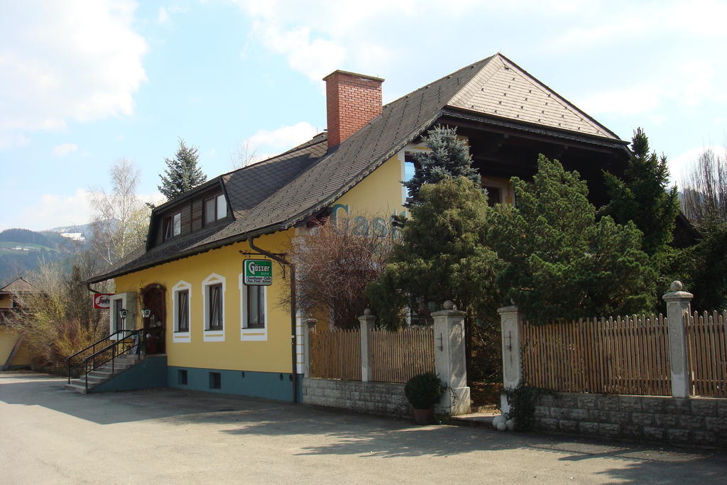 Отель Landgasthof Friedl Sankt Lorenzen bei Knittelfeld Экстерьер фото